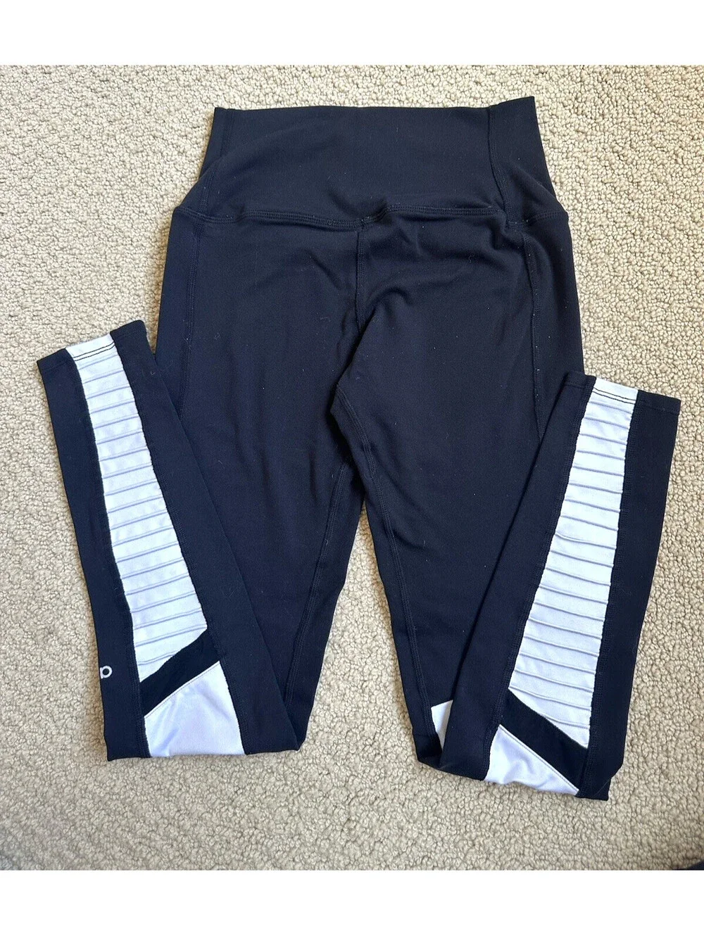 ALO Women's Yoga High Waist Moto Black with White  Legging Women's Small